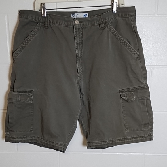 Olive Green Cargo Shorts with Relaxed Fit and Belt Loops 100% Cotton - Picture 1 of 13